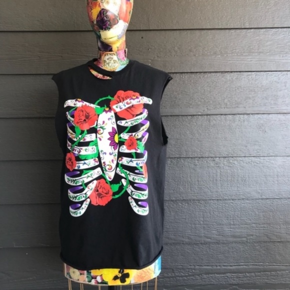 Costume Baldor Rose Thorns Floral Ribs Distressed Muscle Tank Tee - Picture 6 of 9